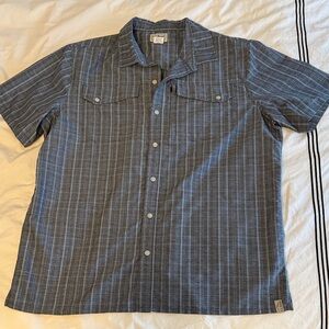 L.L. Bean Casual Short-Sleeve Blue Stripe Men’s Shirt Large NWOT